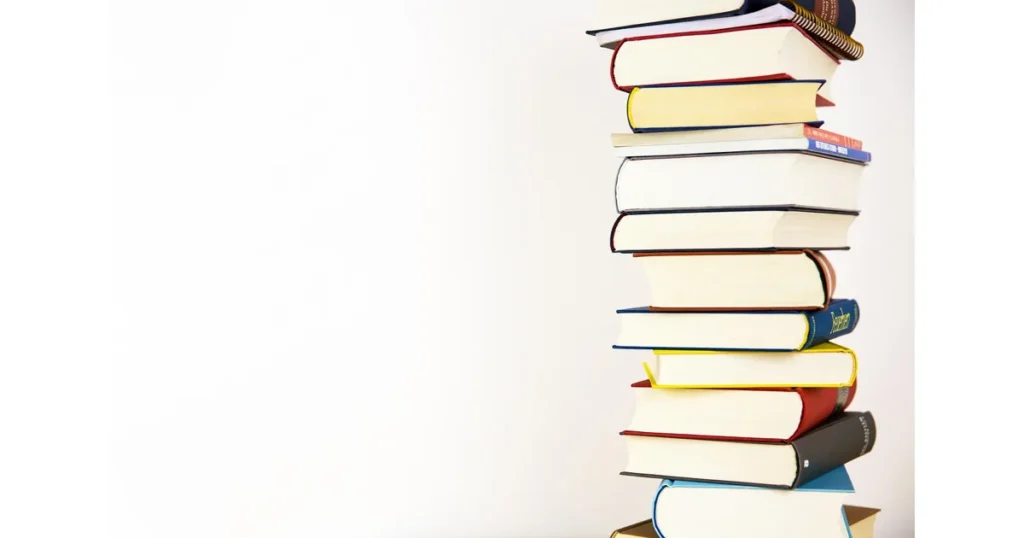 積み重ねられた勉強本